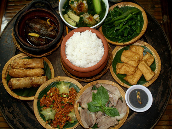 Ý nghĩa bữa ăn gia đình Việt Nam ngày thường